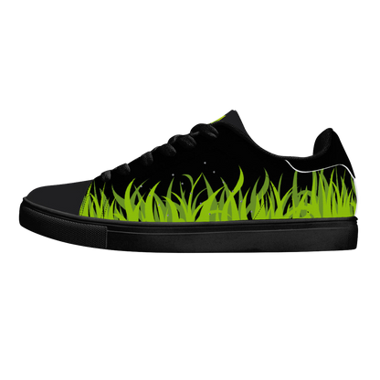 Grass Skate Kicks